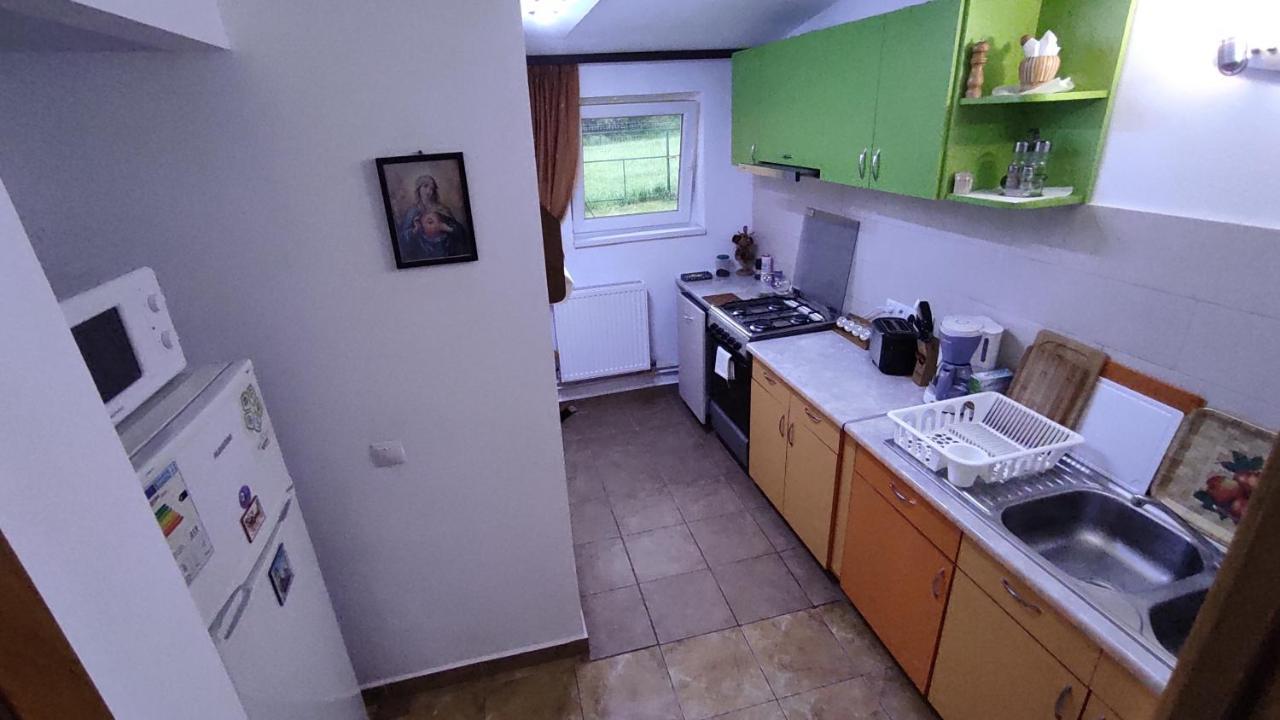 Home Away From Home Gura Raului Ngoại thất bức ảnh